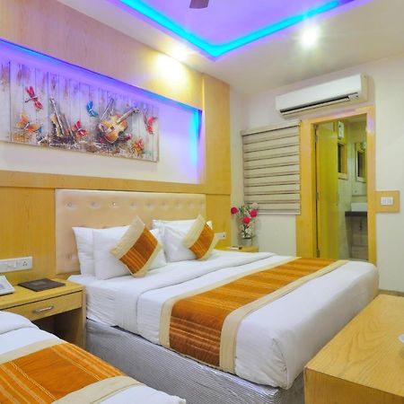 Hotel Prince Palace Deluxe - Paharganj - Нью-Дели Экстерьер фото