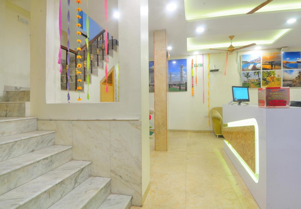 Hotel Prince Palace Deluxe - Paharganj - Нью-Дели Экстерьер фото